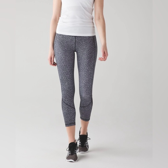 Lululemon Pace Rival Crop - Picture 4 of 15
